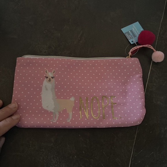 3 for $13 2 Makeup/accessories bags - Picture 3 of 3